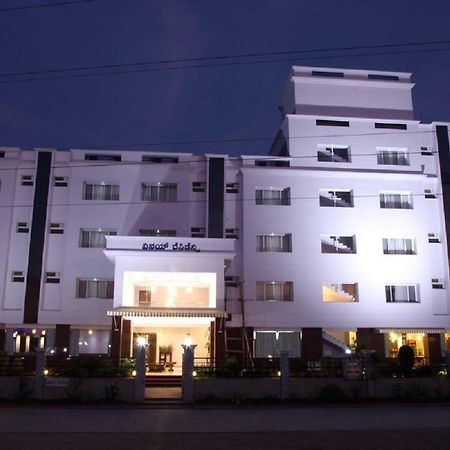 Hotel Vinay Residency Sindhnur Exterior foto
